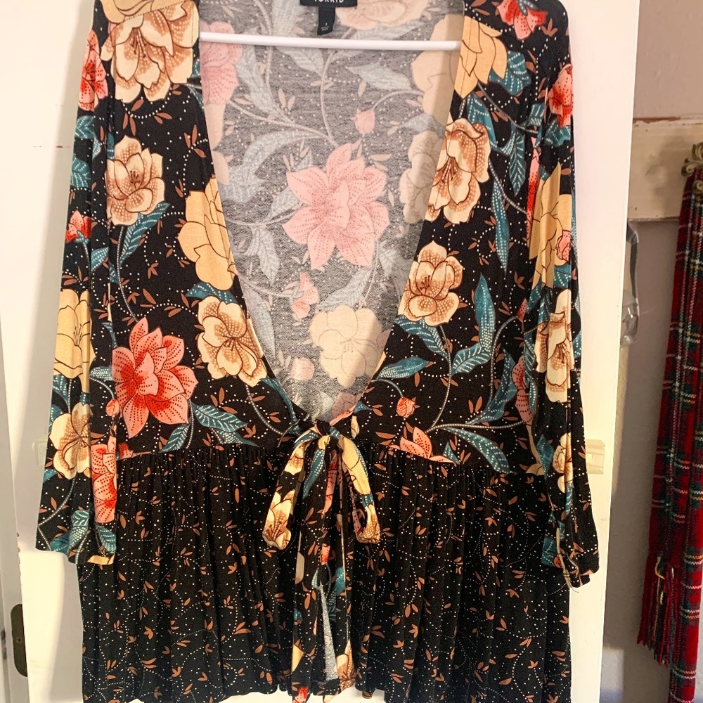 Torrid Boho Tie Front Peplum Cardigan black background 3/4 length Sleeve size 2X